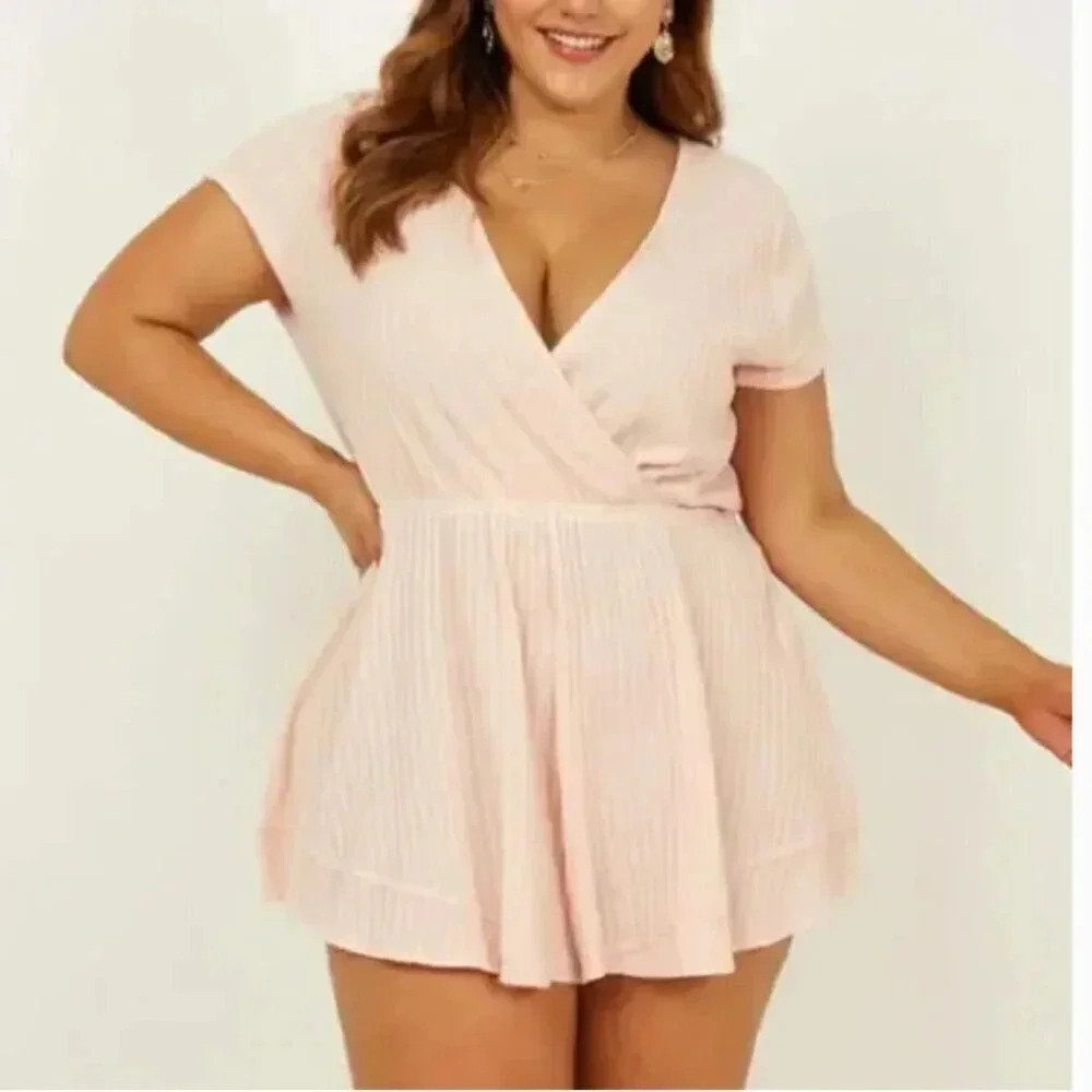 Showpo Stay Or Go Playsuit Shorts Romper One Piece Blush Pink New Size Us 6